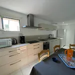 Charmante Maison, 6 Pers, Pres De La Avec Jardin - Fr-1-323-440 別荘 *