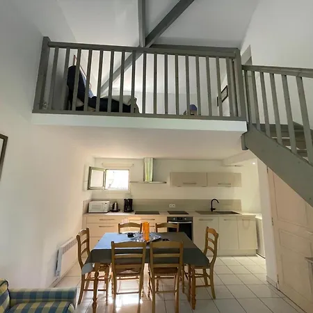 Charmante Maison, 6 Pers, Pres De La Avec Jardin - Fr-1-323-440